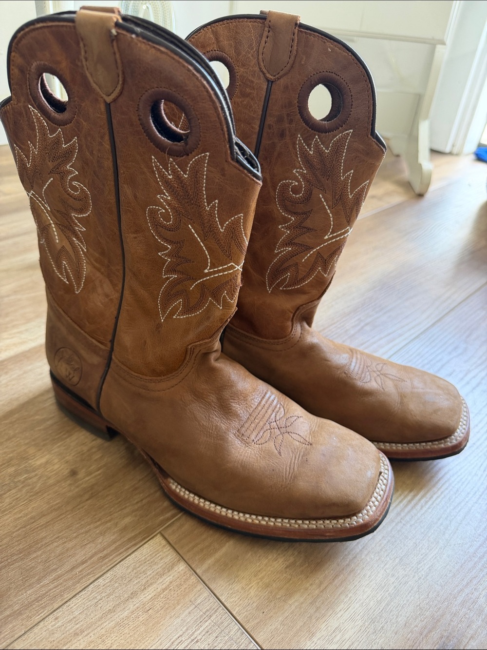 Classic Tan Leather Western Pull-On Calf boots
